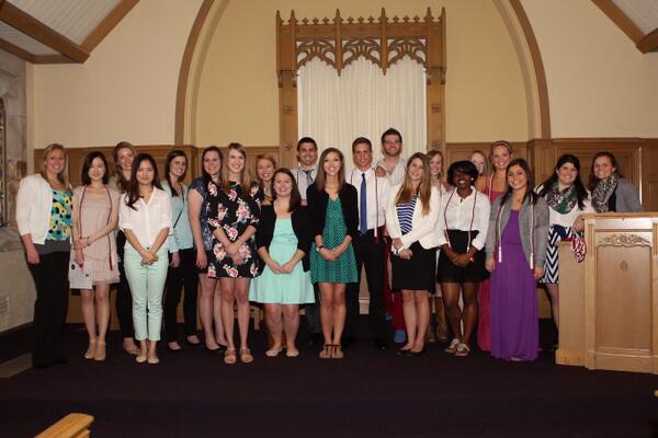 MizzouLPE's tweet image. Your 2014 Lambda Pi Eta members! #mostattractivegroupyet #arethosemodels #commrocks