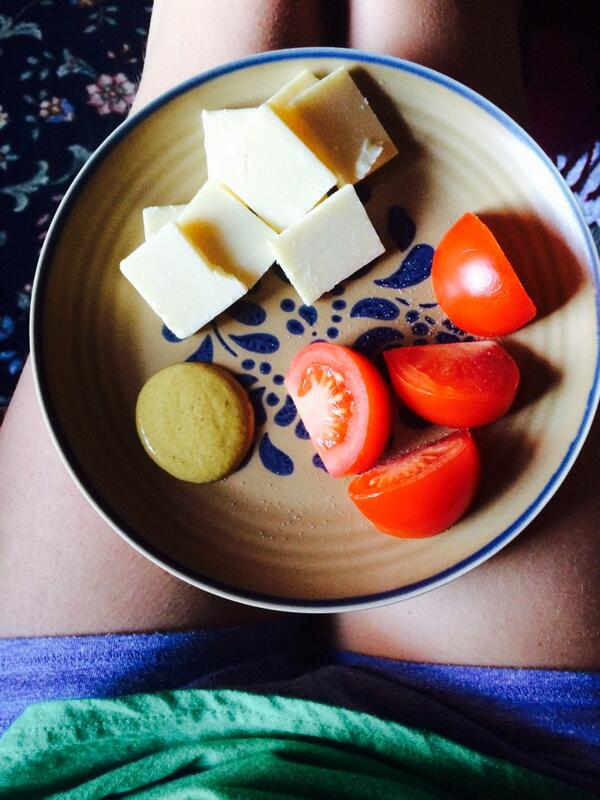 cowellem's tweet photo. #dinnerofchampions http://t.co/mkLkMVX0A0