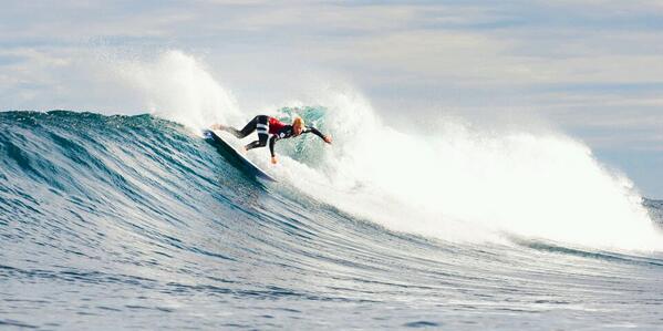 wsl's tweet image. #MargiesPro Rd 4, Heat 4 is ON w/ @NatYoungNY vs. @MineirinhoSurf &amp;amp; @joelparko #MargiesPro bit.ly/MRlive2014