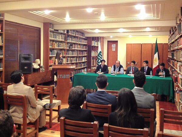 AFITAM's tweet photo. En la 10° Ceremonia de Toma de Protesta, AFITAM le da la bienvenida a nuevos integrantes y una nueva mesa directiva http://t.co/YuyN1lUSMF