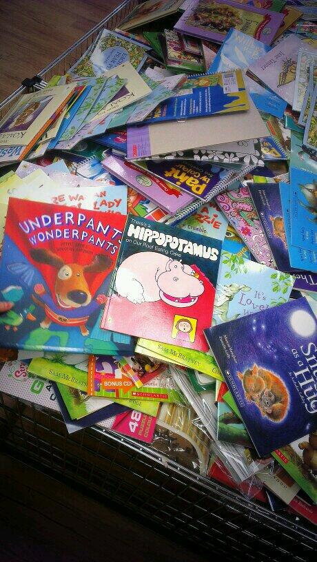 JarradMaxwell's tweet photo. So many great books on sale at Aldi. Stocking up  #ACUedu_452 http://t.co/ymvT0DIgXA