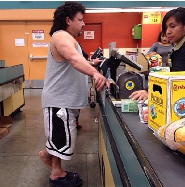 iRudeGuy's tweet photo. Well hello Latino Kenny Powers 😭😭😭 http://t.co/X1RcYNc4NH