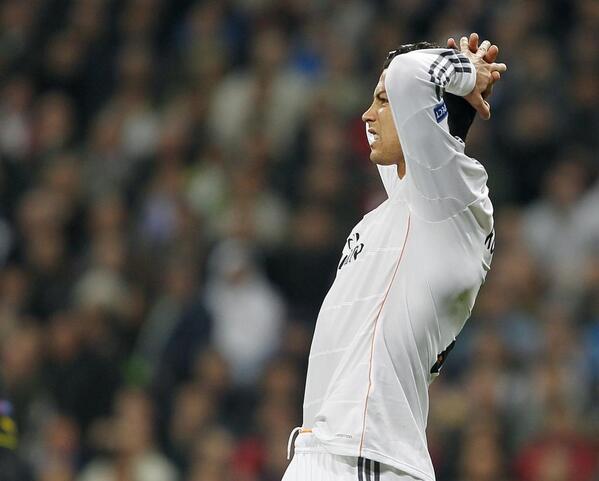 Cristiano, casi descartado para la final de Copa ow.ly/vDBzy