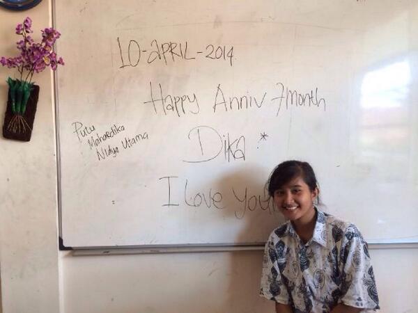 Hallo <a href="/mahardika_widya/">Mahardika</a> happy anniv :* maaf yaa :*{}