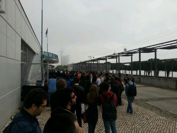nbmobileapps's tweet image. #codebits2014 O início.
