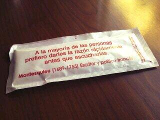 inreversefall's tweet photo. "A la mayoría de las personas prefiero darles la razón rápidamente antes que escucharlas" - Montesquieu #sugardixit http://t.co/czOnreESF2