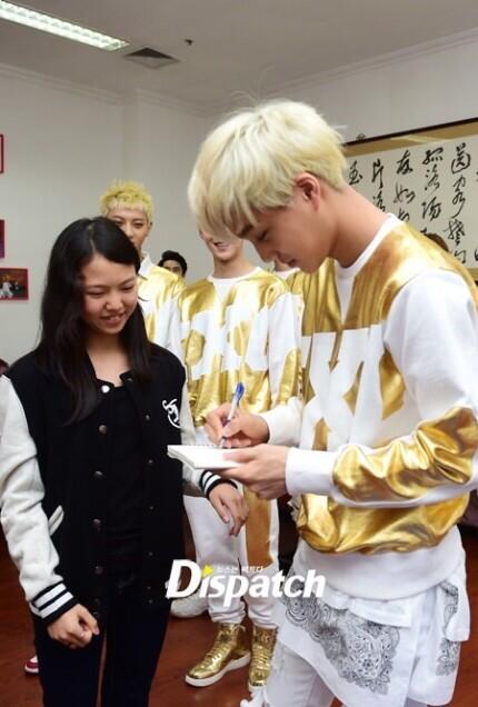 Bk2VDFyCUAEjz1W.jpg:large