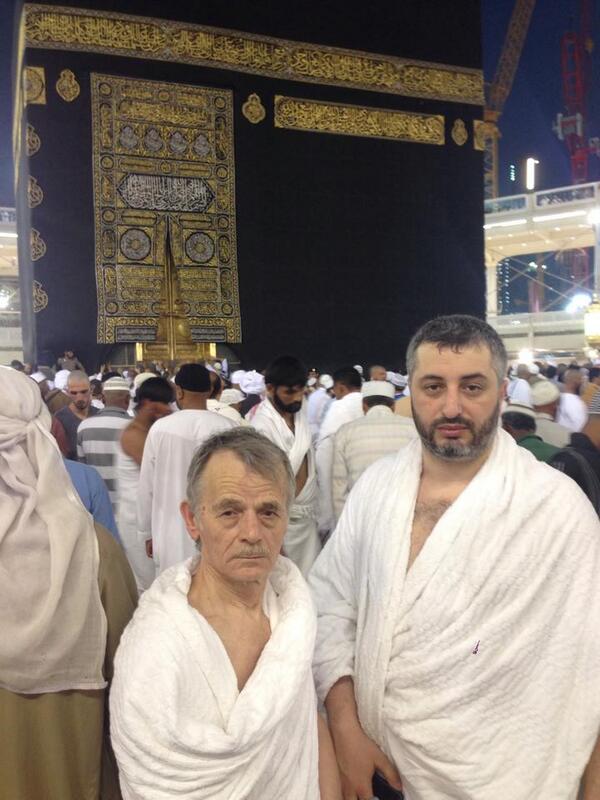 A_OMERKIRIMLI's tweet photo. yesterday #Umrah together with #Mustafa #Kirimoglu and a delegate of #Kurultay Rustem Umerov #Mekkah, #SaudiArabia http://t.co/hKPE6L8hQv