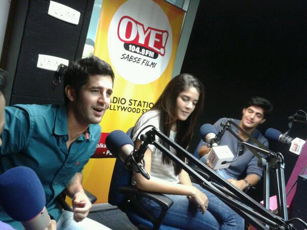 PuraniJeansFilm's tweet photo. Studboy @AdityaSeal5 talking about the fun he had during his college days!
@MissMalini http://t.co/jrDvW1BCyx