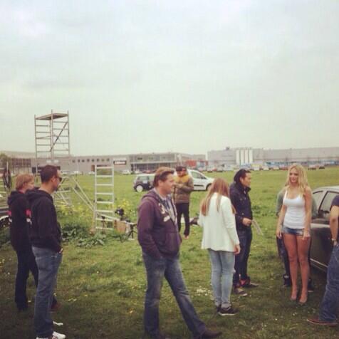lakesidealphen's tweet photo. Behind the scenes bij de promo video, binnenkort te zien! #promo #lakeside2014 #edm #video #model #BehindTheScenes http://t.co/XF7db6X28y