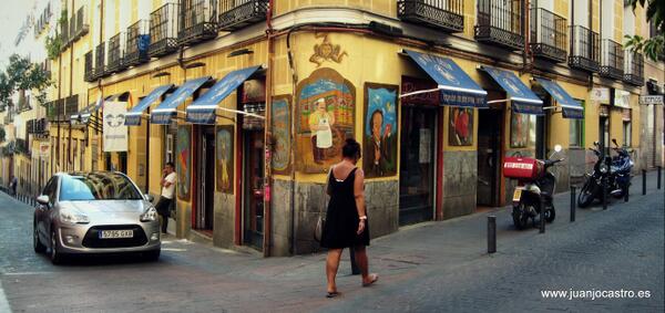 EspanaEnLatam's tweet photo. Malasaña, #Madrid y Gràcia, #Barcelona, barrios más ‘hipster’ de España http://t.co/he1a47chOK vía @02b_com http://t.co/ySeYaDDZCD