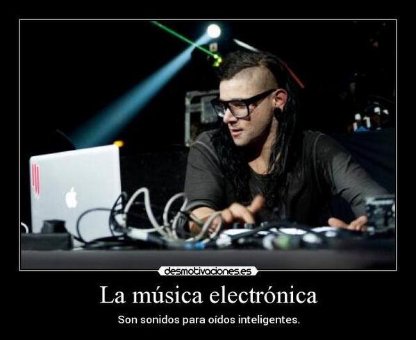 sergioacuabarre's tweet photo. vamos que solo keda un diita pa semana santa¡¡¡ XD
wena imagen para los que crean que la musika electronica es rara http://t.co/pYxaPzj6PU
