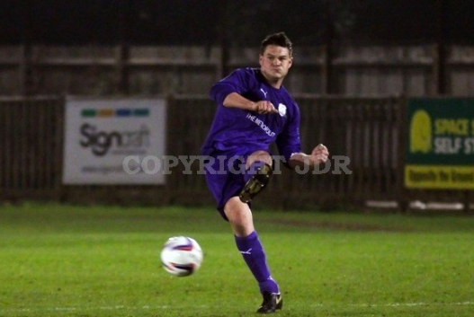 pmania1's tweet photo. “@FCBridge: ACTION - @pmania1 plays a pass into feet #fcbridge #champions #we6tpo1nt http://t.co/RAjSBr9Xj7” BALLER!!!