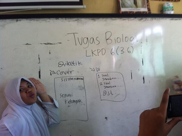wifi5com's tweet photo. ga bermaksud mengacaukan liburan mace mace semua.. ada tgs BIOLOGY klmpk nih! LKPD 6 K.D 3.6 formatnya kyk ini ya👇 http://t.co/RmHiZnzpMO