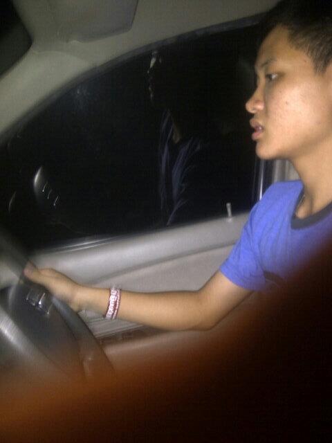 David_Awaked's tweet photo. Ati" ae kon RT"@Evandooooo: Princess e nyetir @evann_12 @David_Awaked @resanoo @merariwibisono http://t.co/LERaKj0IEf"