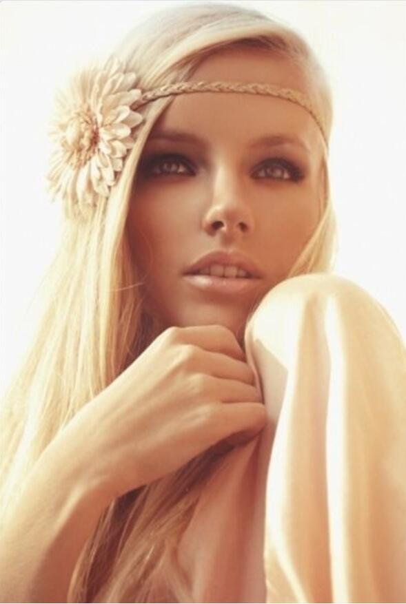 Good morning everyone!!!! Spring is in the HAIR!!!!!