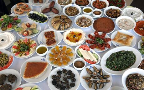 nakiyeb's tweet photo. Guzel haber: “@worldtravelch: Hatay 600 çeşit yemeğiyle UNESCO tarafından "Dünya Gastronomi Şehri" adayı seçildi. http://t.co/rx830UsEcp”