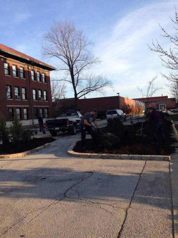 PurdueHortClub's tweet photo. We got a lot accomplished yesterday on the landscape #SpringFest2014 http://t.co/oxbGltNRg4