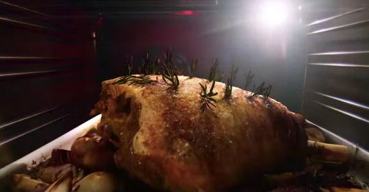 freshingdoet's tweet photo. Watch an epic food porn take on 2001: A Space Odyssey http://t.co/sMjFaCmPhK http://t.co/ec1qeAglfo