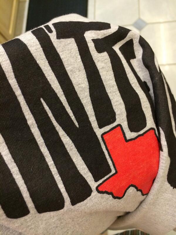 InkdonGraphics's tweet image. Our ink is water based therefor will sink into the natural fibers.The color won't fade even if you wash in warm water