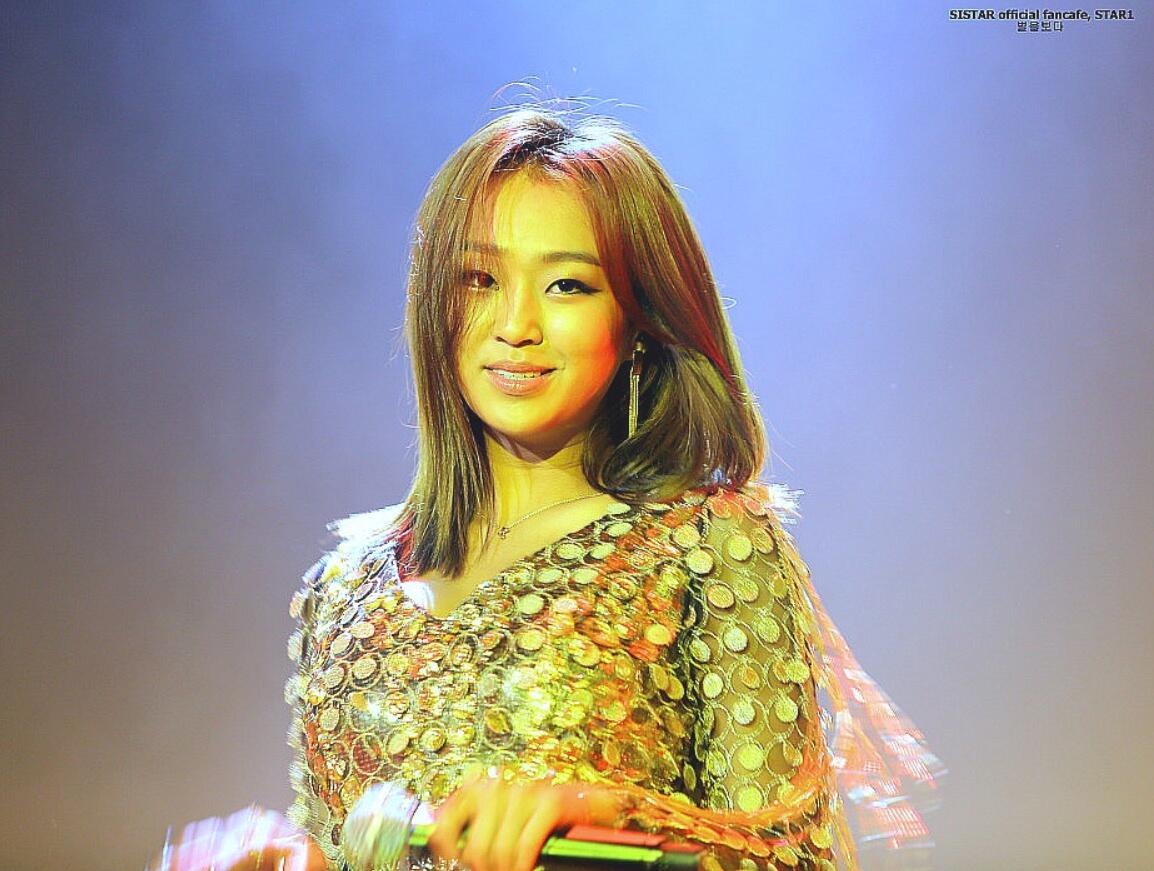 Bk3abMiCEAAwOoy.jpg:large