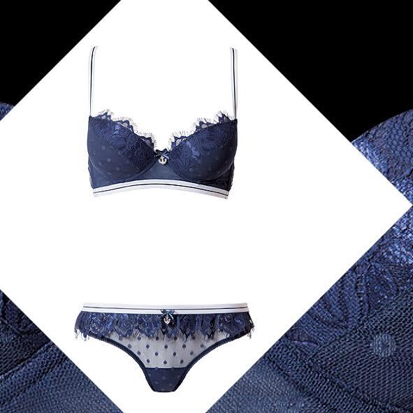 intimissimi's tweet photo. Τhe lingerie set that rinterprets Summer arrival #summer14 http://t.co/EZEcwG502z