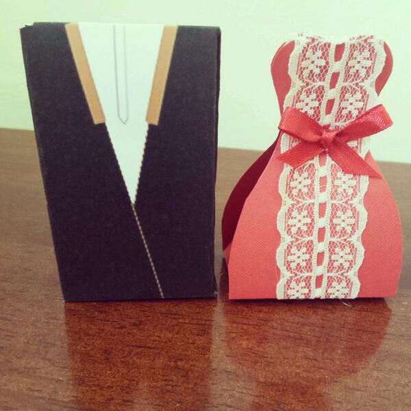 Memoryat_'s tweet image. Red fancy dress and groom favour box.

For orders contact me on BBM 74658230

#dress #groom #favor #favour #Wedding