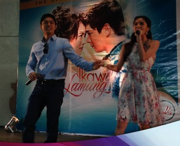 TeamCoKimChiuCo's tweet photo. Ikaw Lamang Soundtrack Launch in Trinoma!
Kim Chiu & Coco Martin
#KimCoco #CocoKim #ChiuCo
(Cto ABS-CBN) http://t.co/FZXxZ64VgH