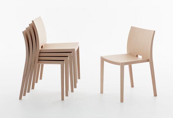 designboom's tweet photo. stacking up at #Salonedelmobile jasper morrison's ON chair @AndreuWorld #milandesignweek2014 http://t.co/N61AQp3Stv http://t.co/KGfYaN1kl9