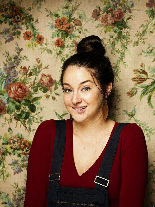 camilassimba's tweet image. @marvellousgxmez I forget it also every time! XD #VoteTris