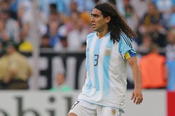 pastfootballers's tweet photo. Juan Pablo Sorin. Argentinian left back most famous for his luscious locks #CauseYoureWorthIt http://t.co/LcfWP8HaKU