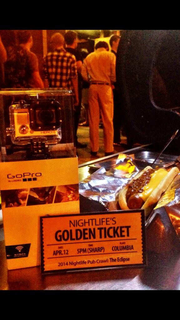 MizzouHotdogs's tweet photo. RETWEET for your chance to win: 

- Golden Ticket!!   
- &amp; FREE CHILI CHEESE DOGS for the rest of the school year!! http://t.co/Q3IIybi0AO