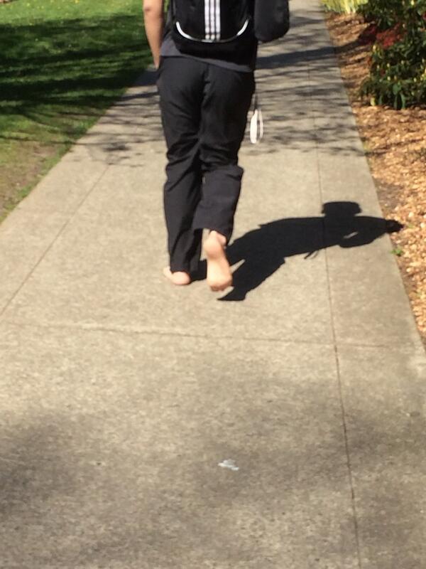SealDaRealDeal's tweet image. Bare feet... #LiberalArtsProblems