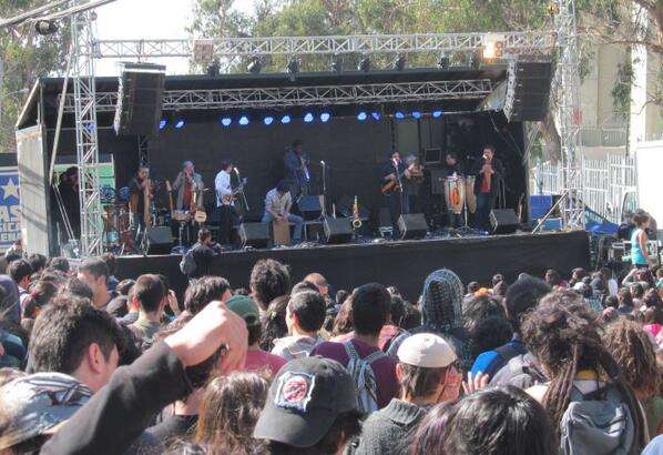 upla_comunica's tweet photo. ¡¡ Inti Illimani  en la UPLA !! http://t.co/kj1uclj6qq