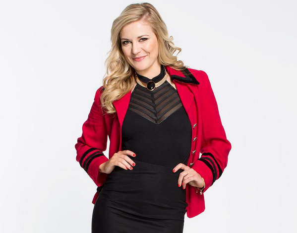 This is why @ReneeYoungWWE always gets her man! trib.al/x3LDirW #TheMountie