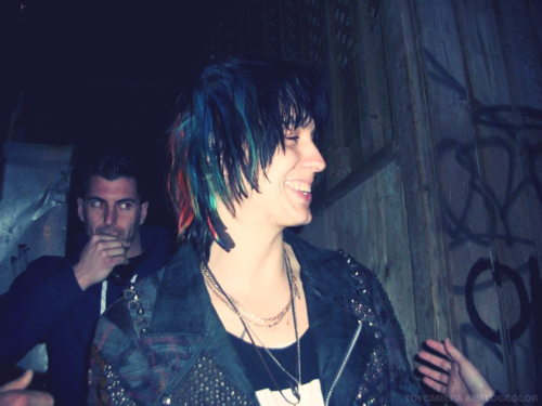 monkeyskillers's tweet image. vc deveria parar