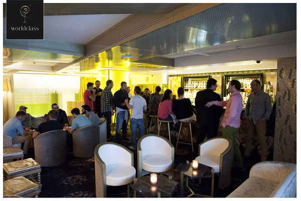 WorldClassSpain's tweet photo. ¿Has estado en #MixandShake y has visto en acción a @Mperezbartender? Entonces tienes que conocer @rtecolumbus http://t.co/hg4a3I04DZ