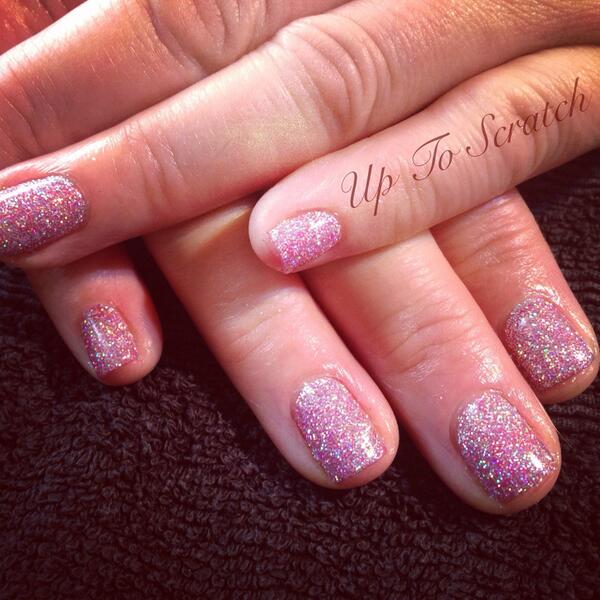 UpTooScratch's tweet image. #shellac pink bikini with holographic glitter #nails #notd #BeautySalon #guildford #surrey #beauty #naildesign