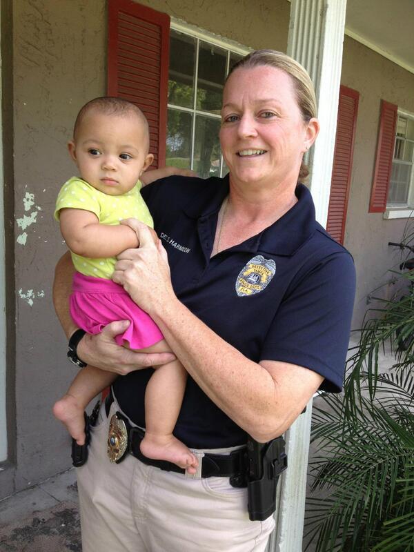 TVMeredyth's tweet photo. LOVE THIS! "@TampaPD: Victoria found thanks to social media! Unharmed & happy. Thanks for helping #FindVictoria http://t.co/jiIbLSBppGโ