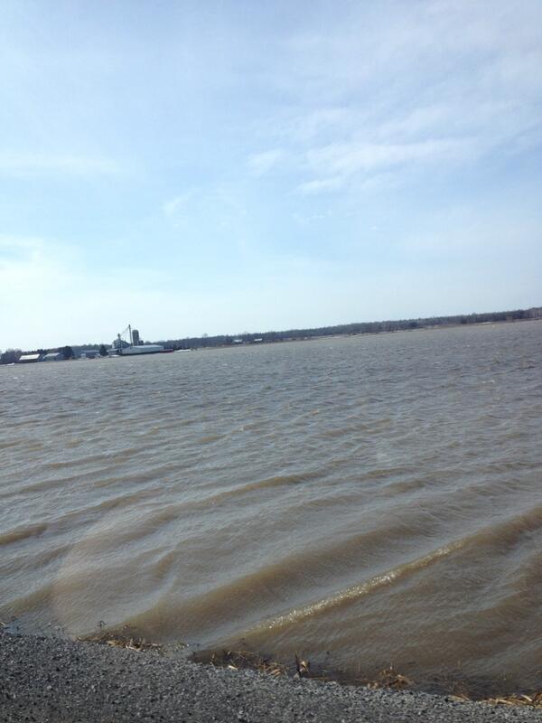 PrincessDiesel's tweet image. I want everyone to understand what this flood is doin to the fields around my house