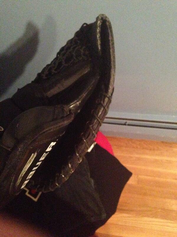 TyJoly's tweet photo. The lobster claw has been extra cold since hockey season ended http://t.co/jizOadzPBJ