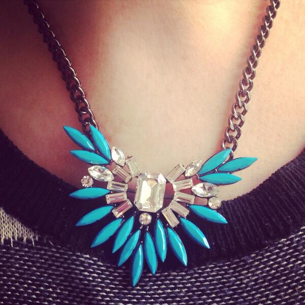 sparkle_ruby's tweet image. Alexis Blue, gorgeous bright necklace and only £8! #sparkleruby #bargain #necklace