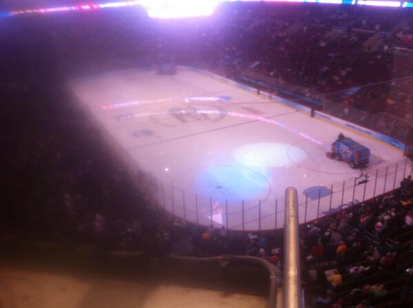 BonelessOnes's tweet photo. #FrozenFour http://t.co/raqTzLAyG9