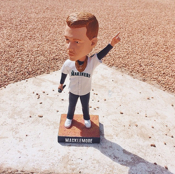 TheLastJesus's tweet image. #6org RT @SBNation: The Mariners are going to give away a Macklemore bobblehead: sbn.to/1iBEnNL