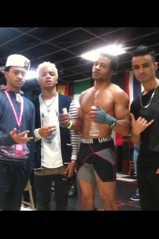 98prophet_'s tweet image. #youknowwhatdayitis With the bros