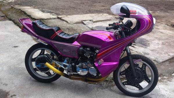バブ乗り 旧車會 Japan Twitter ನಲ ಲ 悪羅悪羅 Honda Cbx Gsのパープルメッキ仕様ぜぃ 綺麗な塗装のバブは芸術品だよな ڡ バブ乗り 旧車會 Http T Co Dz4ix18ri0 バブ乗り 旧車會 Japan Twitter ನಲ ಲ 悪羅悪羅 Honda Cbx Gsのパープルメッキ仕様ぜぃ 綺麗な塗装のバブは芸術品だよな ڡ バブ乗り 旧車會 Http T Co Dz4ix18ri0