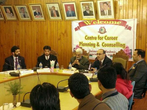 YESBANK's tweet photo. YES BANK visited the Uni of J&amp;K for launching the 2nd edition of #YESUDAAN aimed@ building a career in #BankingDomain http://t.co/fp4GOSOMOL