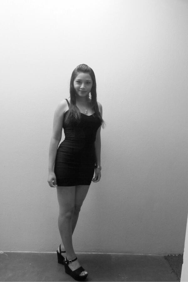 teefiw's tweet photo. #NUEVOYEAR #NUEVAVIDA #NUEVOSAMIGOS #SOLTERA #FELIZ #LISTAPARATRABAJAR http://t.co/1VeU9SlrGA