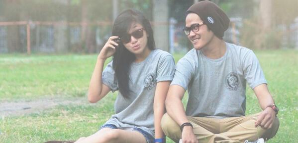 "PINUS" man adn woman tees, IDR 100, size M / L / XL, 100% cotton combad 30s, text to order 08819200609, 32414EC7