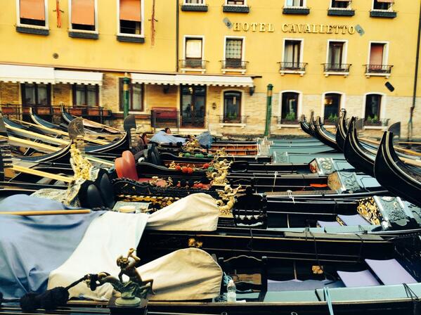 tomformanprod's tweet photo. In another life, I'm a gondolier. Paddle the gondola; park the gondola; paddle the gondola. #nonetworknotes http://t.co/UhKBd49UH2